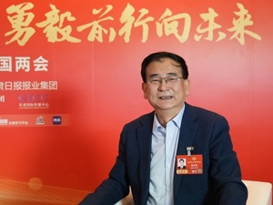 全国政协委员、甘肃省工信厅副厅长黄宝荣：打造全国重要的新能源及新能源装备制造基地，形成绿电驱动新型工业化路径