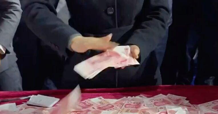 宁德时代每10股派现69.57元，多只A股公告大手笔分红