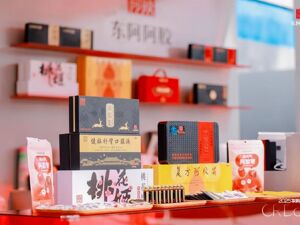 “中药老字号”也来抢低度酒“蛋糕”！饮料零食巨头频频布局，跨界“饮酒”是焦虑还是风口？