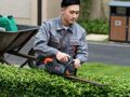 从“管理”到“服务”！全国两会聚焦物业转型，人大代表建言48小时获采纳