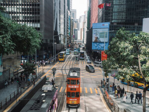 从“养老”到“享老”！香港贸发局最新报告：内地中产银发族愿为“港货溢价”买单