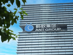 港股复盘 | 恒指窄幅收涨，耀才证券金融、迅策双双大涨