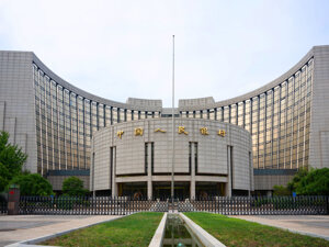 影响市场重大事件：央行坚定维护股票、债券、外汇等金融市场平稳运行，继续实施好适度宽松的货币政策，推进人民银行法、金融稳定法等立法修法