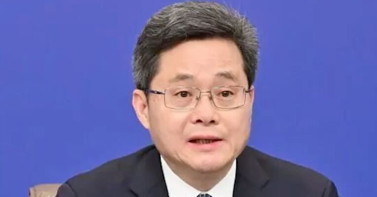 财政部部长蓝佛安：财政政策将更加突出投资于人，加大投资于人的力度