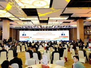 成都蓉酒公司首次公开亮相，成巴酒业携手振兴川酒“小金花”