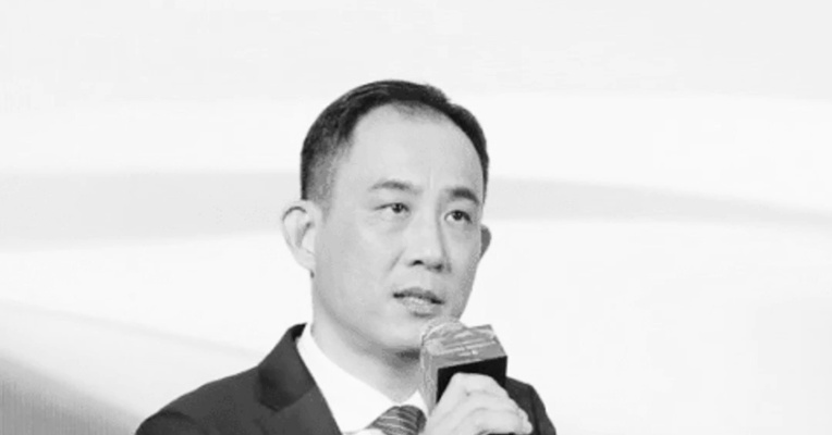 国通信托党委书记、董事长汤建，因心梗意外去世，终年55岁