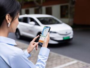 曹操出行2025年营收大增38%，Robotaxi转型全面提速，部署已超百辆