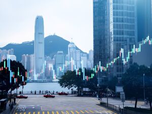 港股今年首季度冰火两重天：恒科重挫15.7%逼近“关税底” 南向资金2200亿港元逆势抄底