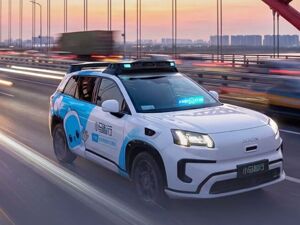 总营收破6亿、Robotaxi增超1倍！Robotaxi“双雄”齐晒2025年成绩单！小马智行王皓俊：拐点已至