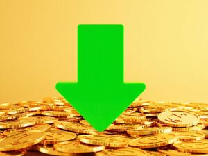 逾6700万元，兴图新科连续第五年亏损，截至去年末应收账款超营收两倍，实控人拟协议转让套现1.84亿元