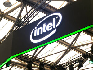 股价突破历史高点、AI带动CPU“升咖”、一季度营收超预期⋯⋯英特尔的“收获期”来了？