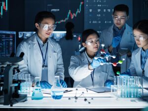 透视创新药行业2025年年报：从亏损走向盈利，国产创新药将告别“只烧钱不赚钱”时代？