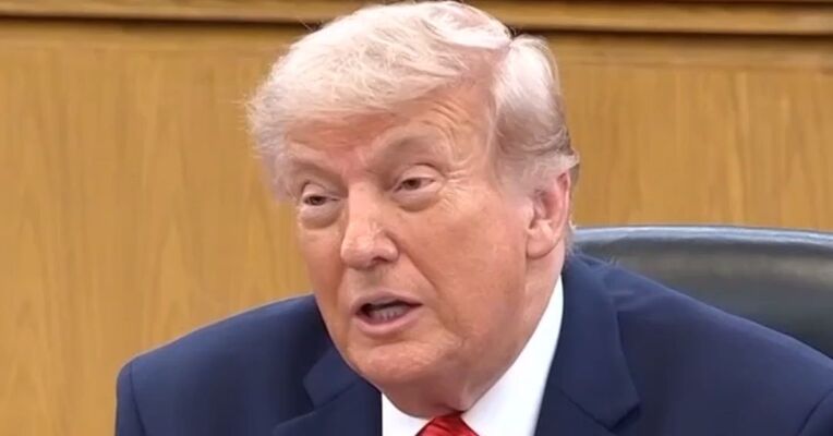 特朗普：中美两国有着美好的未来