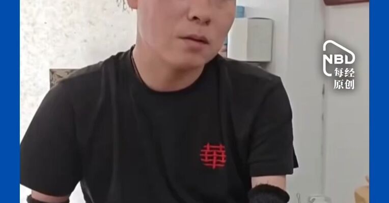 宋庄“无手画家”王恒 考研两次 考博三次，43岁圆了国画博士梦