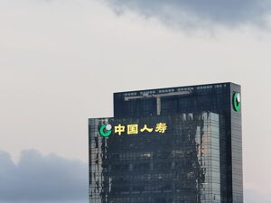 港股终迎反弹：大金融板块领涨，恒指涨近2%