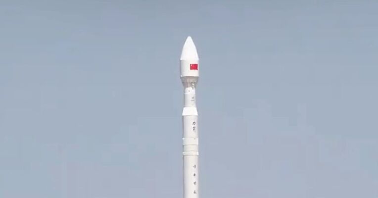 单季“三连发”！力箭一号遥十四运载火箭发射成功 将“文物01星”等8颗卫星送入预定轨道