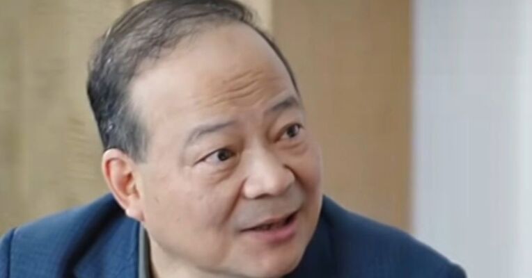 宁德时代曾毓群“炮轰”行业乱象 部分竞争对手只会挖人偷技术 低价竞争