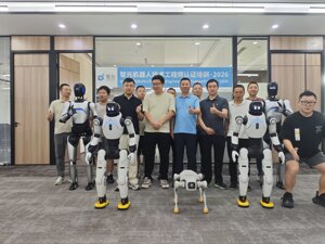 高质量发展｜教你“驾驭”机器人 智元机器人西南首家“官方驾校”落户天府新区