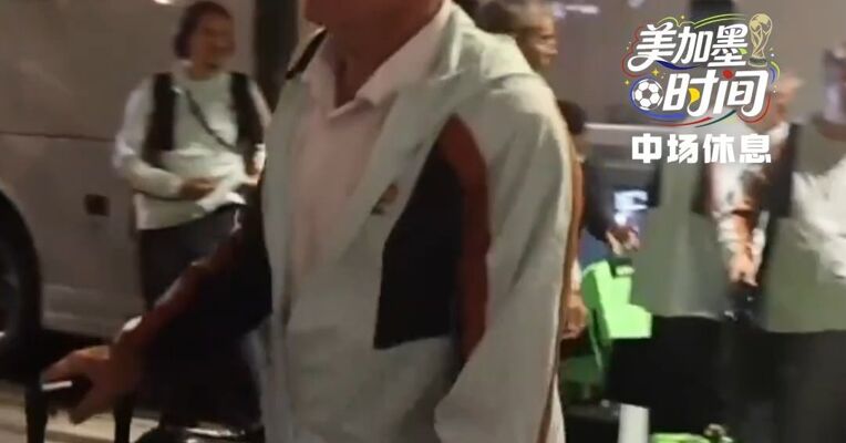 法国主帅德尚因母亲去世暂离球队，无缘指挥末轮对阵挪威 ，此前比利时的多库离队陪产
