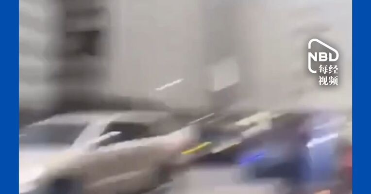 委内瑞拉一分钟连发两次7级强震！遇难人数初步预计在1万至10万，特朗普：委强震成惨重死亡，情况不容乐观；马杜罗发帖：不要让任何人孤立无援！