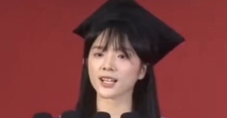 “南枝”毕业了 《给阿嬷的情书》李思潼毕业典礼上发言