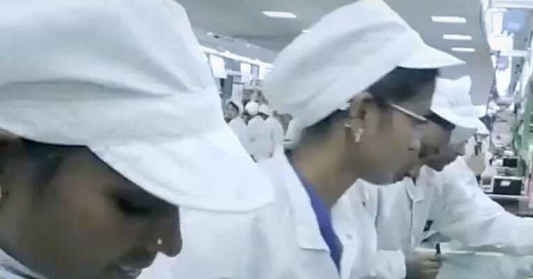 严重泄密！iPhone 18 Pro被曝光，苹果印度代工厂闯大祸，超20万份机密文件流入暗网！明年新款因内存和芯片供应紧张，部分产品发布时间仍可能调整