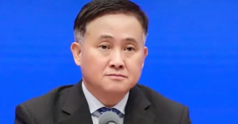 中国人民银行行长潘功胜：支持更多优质企业到香港上市和发债，债券通“南向通”年度投资净额度提升至8000亿元
