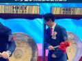 推迟上市时间后，东方科脉上市首日股价先跌后涨，57岁董事长周爱军登台敲锣