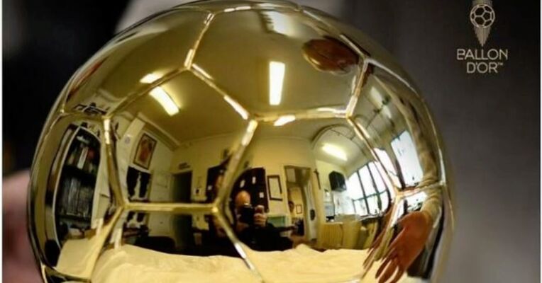 凯恩46%领跑金球奖概率榜 梅西17%第二 姆巴佩跌第六