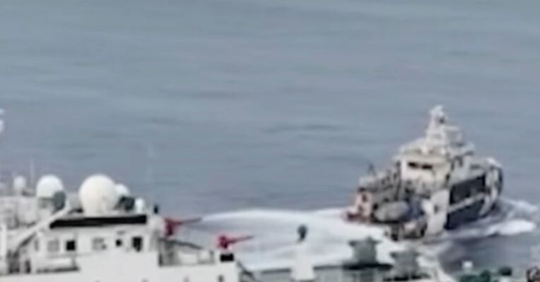 中国海警对多艘菲律宾非法活动船只采取管制措施