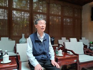 ​“中国锂电池之父”陈立泉：AI会吃掉更多电，需为“电动中国”蓝图再添一块关键“电池”