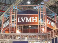 LVMH上半年业绩会：时装皮具终结七季度连跌，腕表珠宝领涨显消费偏好转向，CFO首度回应LV诉茉莉奶白案