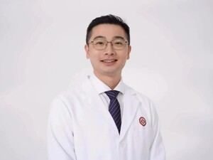 别把“笨癌”拖成晚期：东野圭吾逝世敲响警钟，专家解读结直肠癌防治关键点