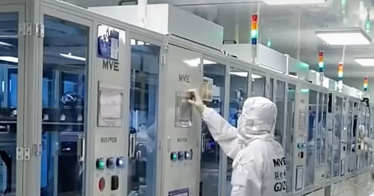 超30%增速，人工智能成为经济增长的澎湃动力源；机构测算“十五五”时期算力网建设将新增直接投资4万亿元