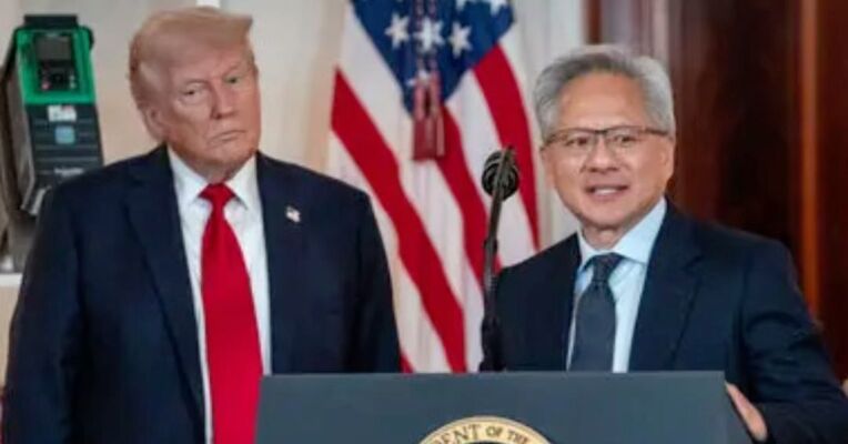 Kimi K3震动美国！黄仁勋急飞国会山力推开放权重AI模型，初见成效，特朗普：绝不能因为限制AI创新，让中国迎头赶上