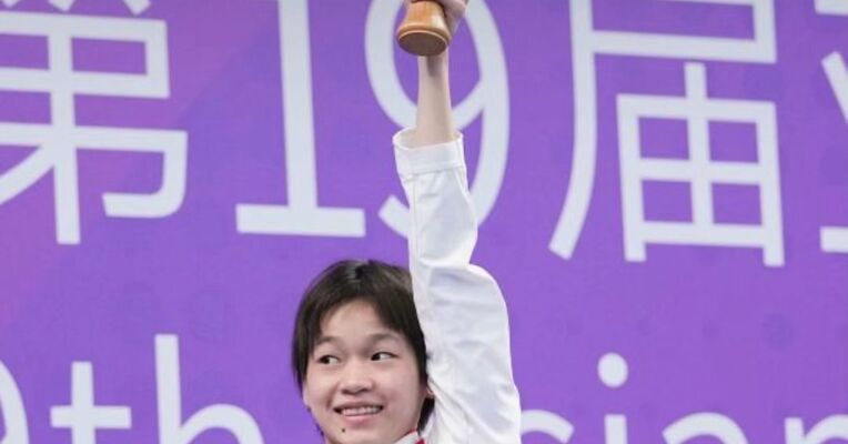 全红婵成为黄子韬卫生巾品牌代言人 曾公开表示自己的偶像是黄子韬