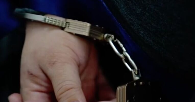 取得重大战果！中泰警方联合侦破一起跨国信用卡盗刷案，罪嫌疑人在泰国开设果干店为幌子，以使用银联卡消费打折为诱饵，非法获取受害人信用卡信息