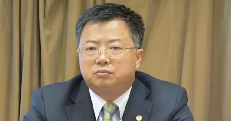 农业发展银行原党委委员、副行长徐一丁被“双开”，扶贫助农信贷权力异化为谋取个人私利的工具