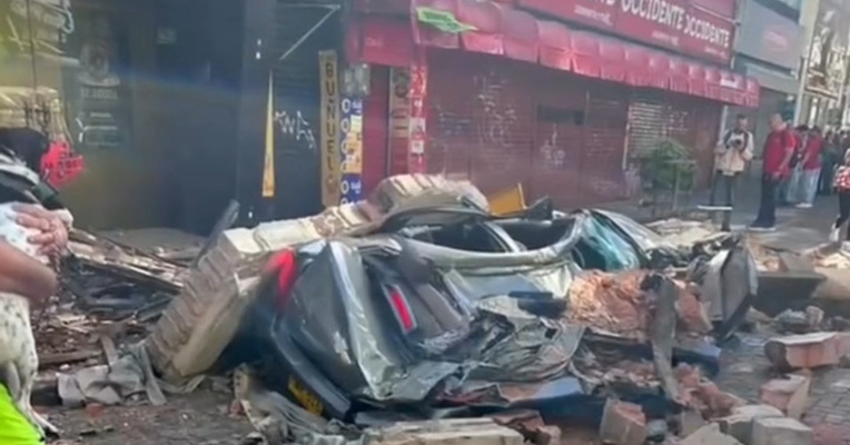 哥伦比亚强震已造成289人死亡，逾18万人受灾！80吨中国救灾物资凌晨从北京起飞，紧急驰援