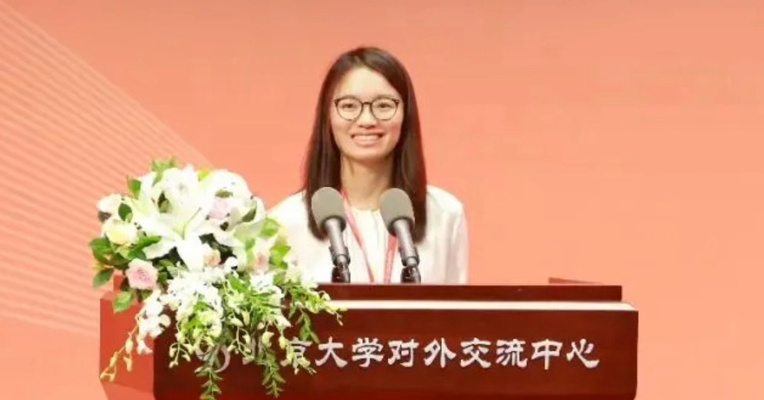 王虹回顾北大数院求学经历，谈是否要出国深造：国内科研环境也非常好，看自己所拥有的机会以及环境