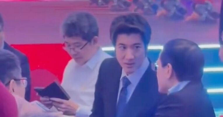 王力宏现身宇树科技答谢宴并上台发言 收盘时宇树科技稍有回落 报每股845元，总市值3417.7亿元