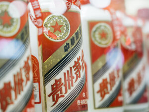 直击业绩说明会丨贵州茅台董事长陈华首次出席，回应九大问题
