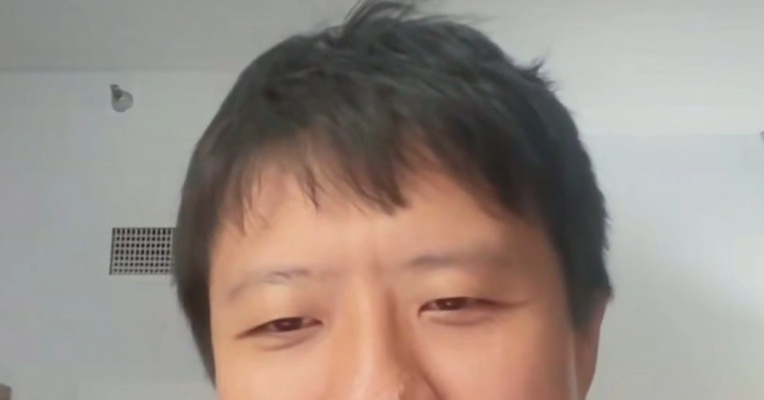 数学诺奖获得者邓煜谈数学教育意义，建议不必小学就开始搞竞赛