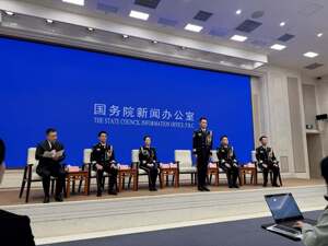 从“末端疏导”到“源头微治”、从“单打独斗”到“警民共治”，这些公安代表讲述基层治理新答卷