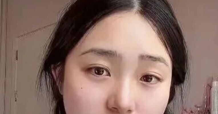半月工资55元、被踢出845个工作群 女子称遭“冷板凳”后被迫离职 公司被判支付工资、加班费 并支付经济补偿金5万余元
