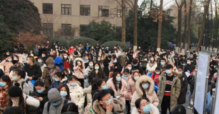 吉林一事业单位招聘多个岗位笔试成绩第一“断层”领先第二名 纪检、公安等部门将全面调查