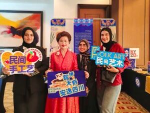 浓园集团董事长杨丽：非遗发展不能只聚焦网红文创