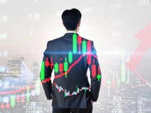 申万宏源明星分析师“就地晋升”背后：卖方研究人才流动降温，高薪挖角时代或落幕