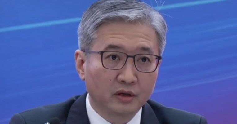 中信证券总经理邹迎光 : 首批100亿人民币等值的港元，已于8月14日完成增资到位，并承诺48个月不转让