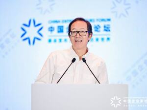 2026年亚布力论坛夏季年会｜新东方教育科技集团董事长俞敏洪：一次背信弃义就可能让消费者离去，用户的信任“重若千钧”